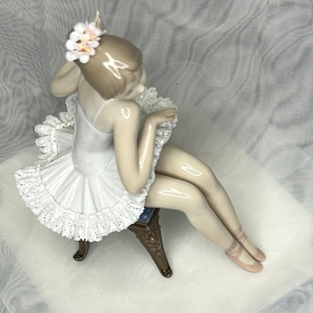 Lladro Porcelain Figurine, Ballet Descanso 05496 - Picture 5 of 12